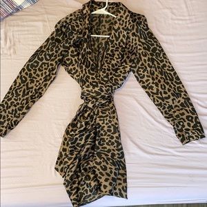 Elegant leopard print wrap dress